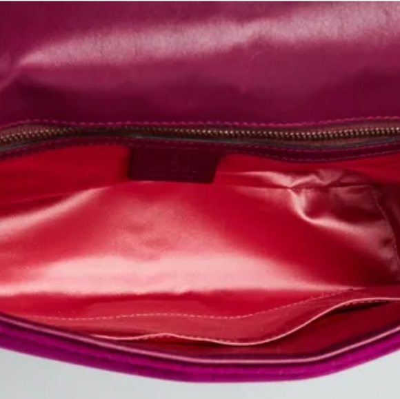 Gucci GG Marmont Velvet Matelassé Loved Embroidered Medium Shoulder Bag. - Picture 7 of 16